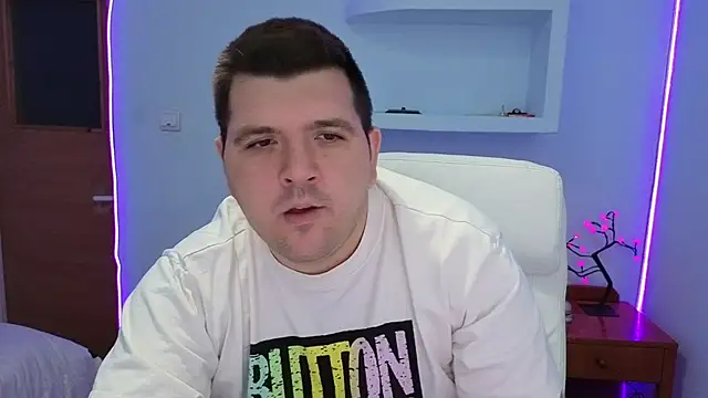 Snapshot of JasonJacks chatting on October 2, 2025, 3:43 am JasonJacks online show from October 2, 2025, 3:43 am