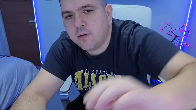 Snapshot of JasonJacks chatting on October 9, 2025, 3:18 am JasonJacks online show from October 9, 2025, 3:18 am