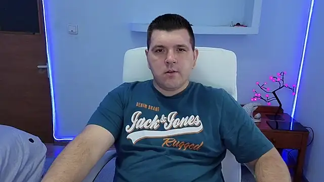 Snapshot of JasonJacks chatting on September 20, 2025, 5:01 am JasonJacks online show from September 20, 2025, 5:01 am