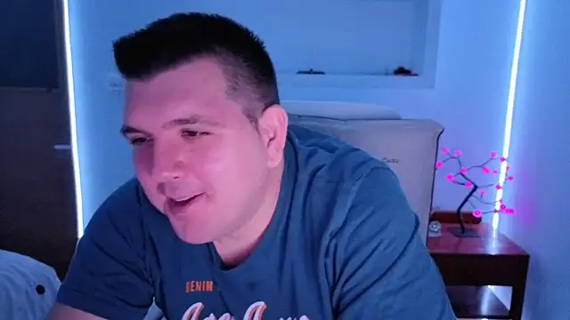 Snapshot of JasonJacks chatting on October 21, 2025, 3:06 am JasonJacks online show from October 21, 2025, 3:06 am