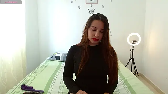 Snapshot of littleshydoll chatting on September 20, 2025, 5:40 pm littleshydoll online show from September 20, 2025, 5:40 pm