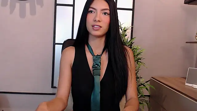 antonellaroux online show from February 23, 2025, 4:28 am