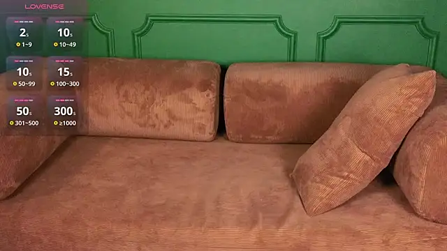 DarkErica online show from December 22, 2025, 1:11 pm