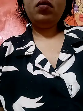 sunita-doll online show from December 3, 2025, 1:39 am