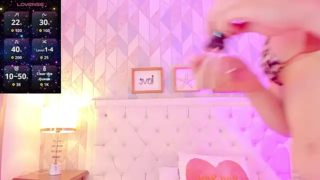 rebeca watsson online show from February 13, 2026, 11:54 am