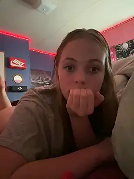 lilabigtits online show from October 24, 2025, 12:20 am