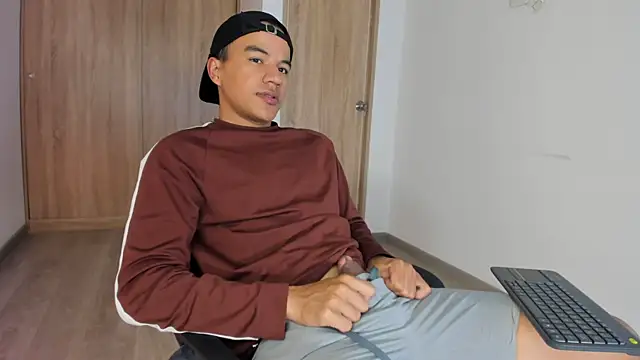 lucas wellx online show from May 28, 2026, 2:19 am