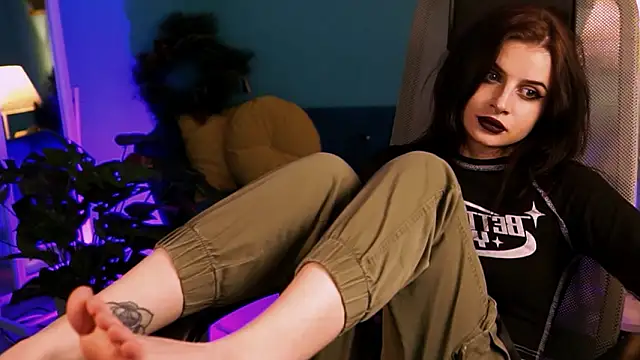 JadeCastle  online show from January 31, 2026, 7:45 pm