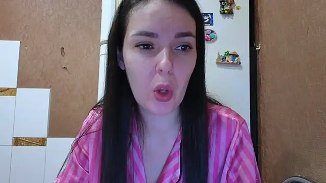 Lissabel online show from February 17, 2025, 9:43 pm