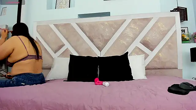 hotmature1 online show from April 9, 2026, 11:16 am