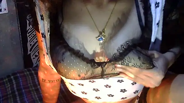 Snapshot of angel_aarna chatting on March 2, 2026, 2:24 pm angel aarna online show from March 2, 2026, 2:24 pm