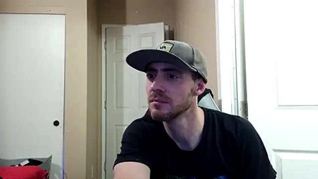 Huntzg23 online show from March 21, 2026, 4:35 am