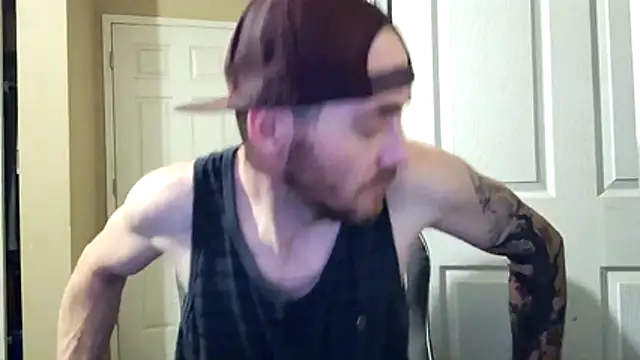 Huntzg23 online show from April 10, 2026, 3:02 am