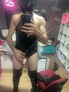 Snapshot of kinkycdslutsv chatting on March 19, 2025, 10:09 pm kinkycdslutsv online show from March 19, 2025, 10:09 pm