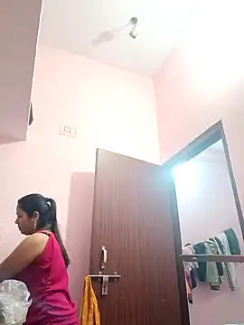 Hot-shot99 online show from February 7, 2025, 10:09 pm