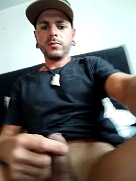 Snapshot of Pela_2 chatting on January 3, 2025, 5:31 pm Pela 2 online show from January 3, 2025, 5:31 pm