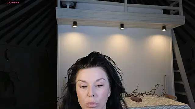LinaJoy online show from May 21, 2026, 6:05 pm