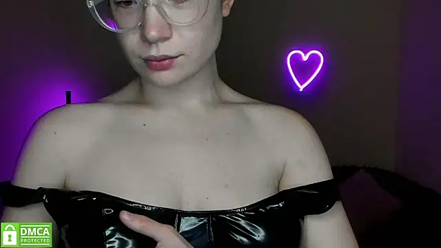 Alicia redfollow online show from March 2, 2025, 9:32 am