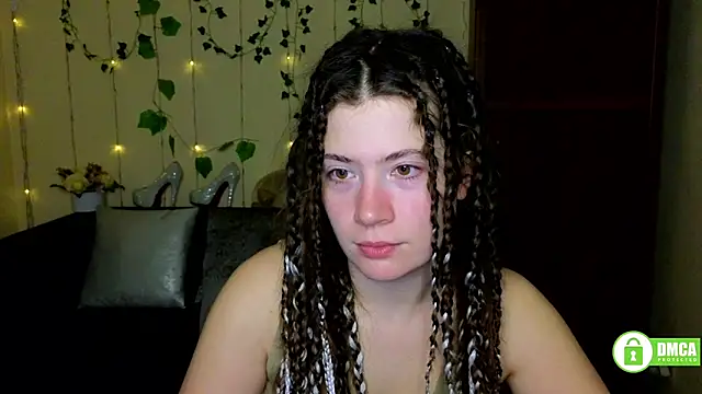 Snapshot of Alicia_redfollow chatting on February 23, 2026, 6:36 am Alicia redfollow online show from February 23, 2026, 6:36 am