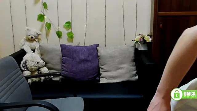 Alicia redfollow online show from February 25, 2025, 12:27 pm