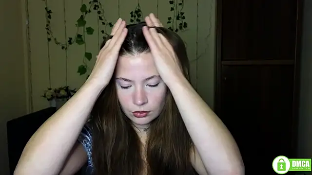 Snapshot of Alicia_redfollow chatting on November 16, 2025, 12:10 pm Alicia redfollow online show from November 16, 2025, 12:10 pm