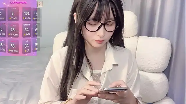 Snapshot of yorissss chatting on March 19, 2025, 5:30 am yorissss online show from March 19, 2025, 5:30 am