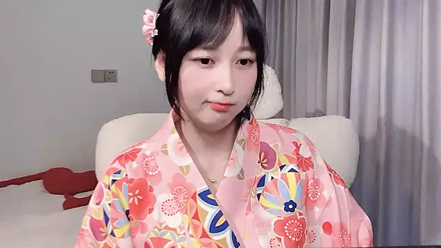 Snapshot of yorissss chatting on October 9, 2025, 2:23 am yorissss online show from October 9, 2025, 2:23 am