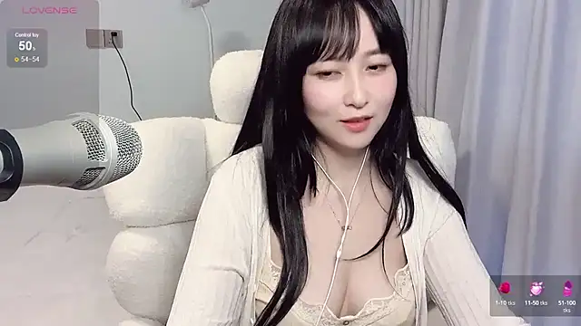 Snapshot of yorissss chatting on January 10, 2025, 8:07 am yorissss online show from January 10, 2025, 8:07 am