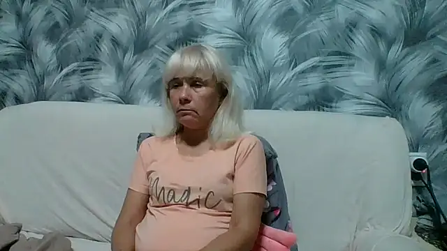 sakura blonde online show from September 30, 2025, 5:41 pm