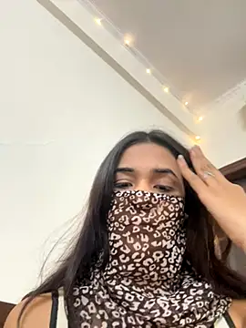 Snapshot of Kirti_Mittal chatting on November 14, 2025, 5:49 pm Kirti Mittal online show from November 14, 2025, 5:49 pm