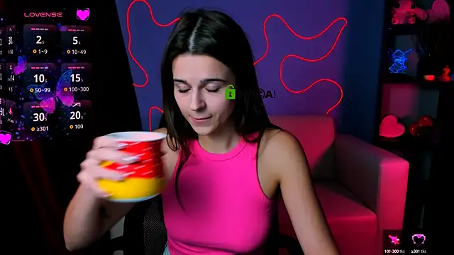 Snapshot of berry_alma chatting on October 15, 2025, 1:19 pm berry alma online show from October 15, 2025, 1:19 pm