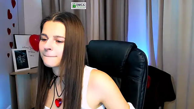 Snapshot of berry_alma chatting on February 25, 2025, 12:03 am berry alma online show from February 25, 2025, 12:03 am