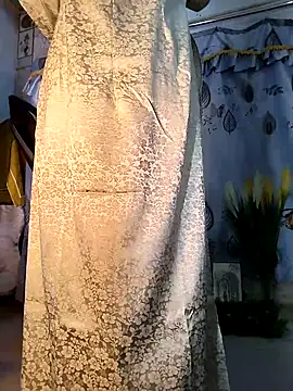 Lucy limon online show from November 2, 2025, 6:07 am