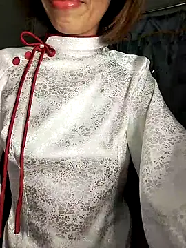 Lucy limon online show from November 14, 2025, 10:08 am