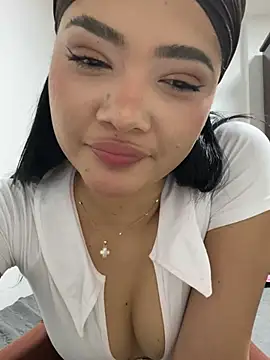 Just valen online show from February 22, 2026, 9:55 am