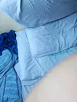 Away Smit online show from April 15, 2026, 7:58 pm