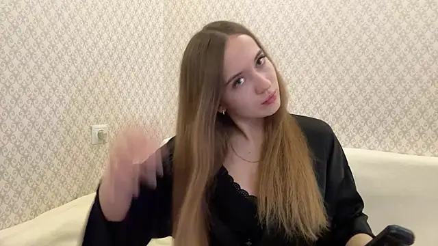 RaelynnSewell online show from January 27, 2025, 9:13 am