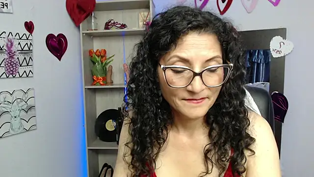arianna ros3 online show from February 14, 2025, 10:25 pm