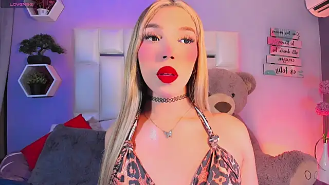 Snapshot of Aileen_18 chatting on October 10, 2025, 6:14 am Aileen 18 online show from October 10, 2025, 6:14 am