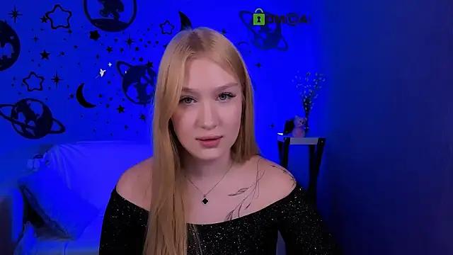 playful sophie online show from April 3, 2026, 7:31 pm