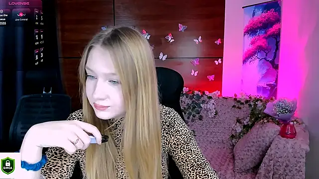 playful sophie online show from February 2, 2025, 10:13 am