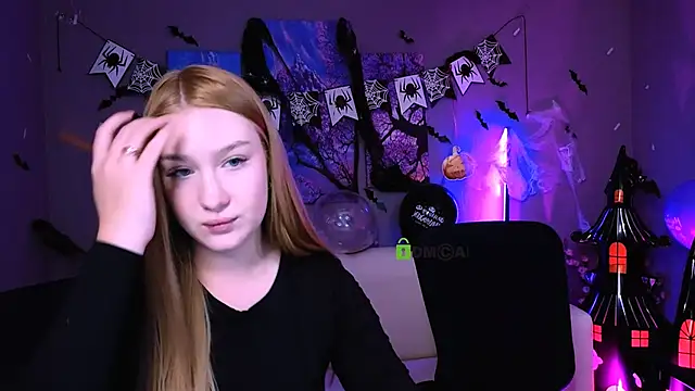 playful sophie online show from October 28, 2025, 11:25 pm