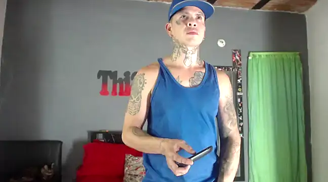 edttatuado19 online show from December 17, 2024, 11:59 pm