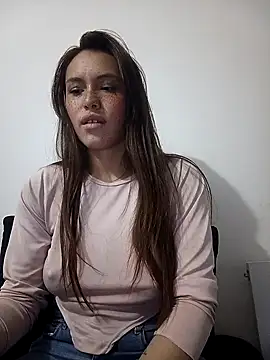 eriika deep  online show from February 9, 2025, 3:43 am
