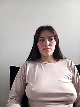 Snapshot of eriika_deep_ chatting on October 19, 2025, 6:54 pm eriika deep online show from October 19, 2025, 6:54 pm