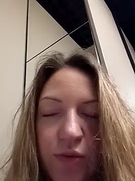 KattyLuuu online show from February 14, 2026, 8:31 pm