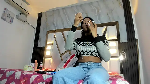 Snapshot of amber_diior chatting on September 27, 2025, 1:45 am amber diior online show from September 27, 2025, 1:45 am