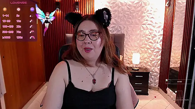 Snapshot of chloe_prg chatting on September 19, 2025, 5:11 am chloe prg online show from September 19, 2025, 5:11 am