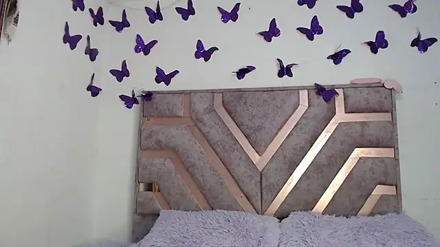 Anny Fox- online show from February 21, 2026, 4:03 am