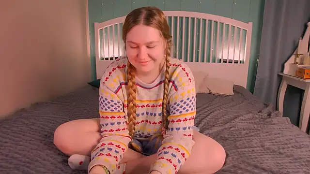 Snapshot of Ellie_Wellie chatting on November 16, 2025, 7:40 pm Ellie Wellie online show from November 16, 2025, 7:40 pm